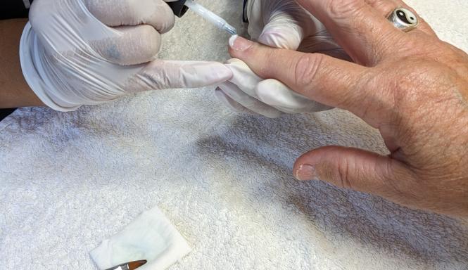 French manicure aanbrengen