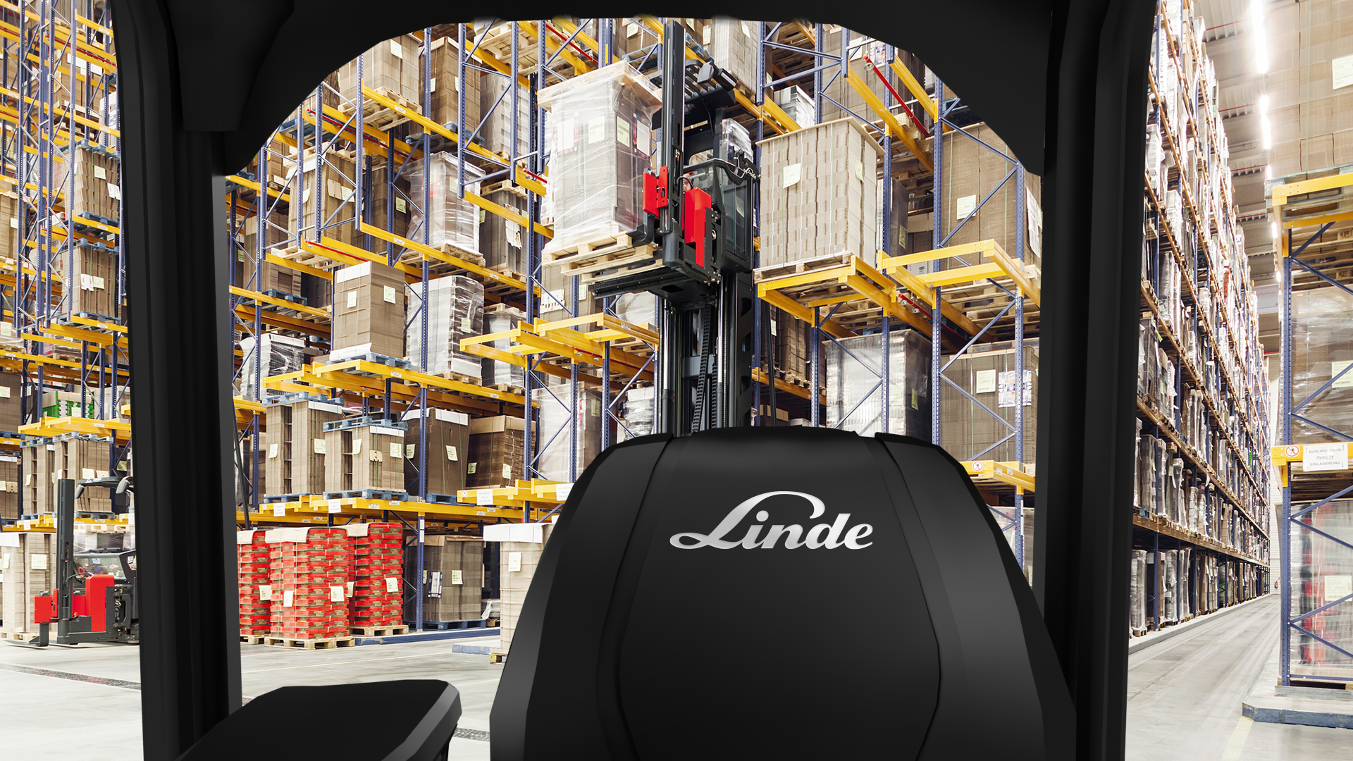 teams achtergrond heftruck in magazijn