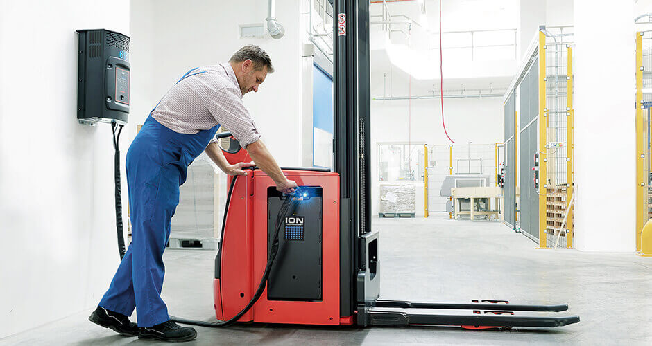 Tips voor veilig batterij onderhoud magazijntrucks en heftrucks voor een optimale levensduur