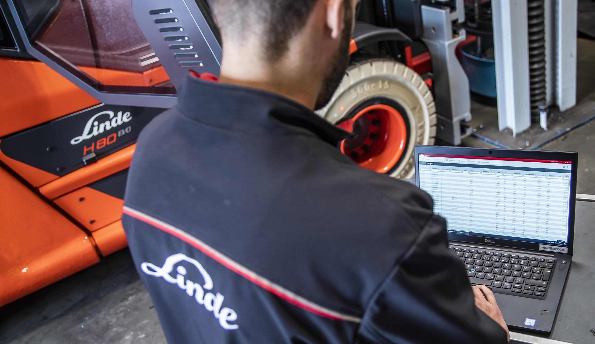 Service engineer