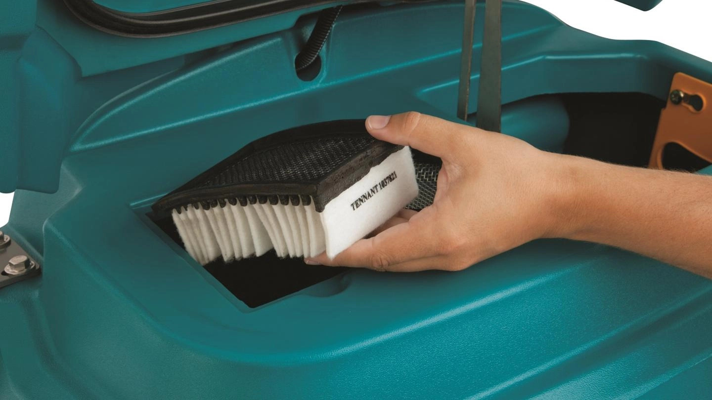 Tennant schobmachine T12 eenvoudig filter wisselen