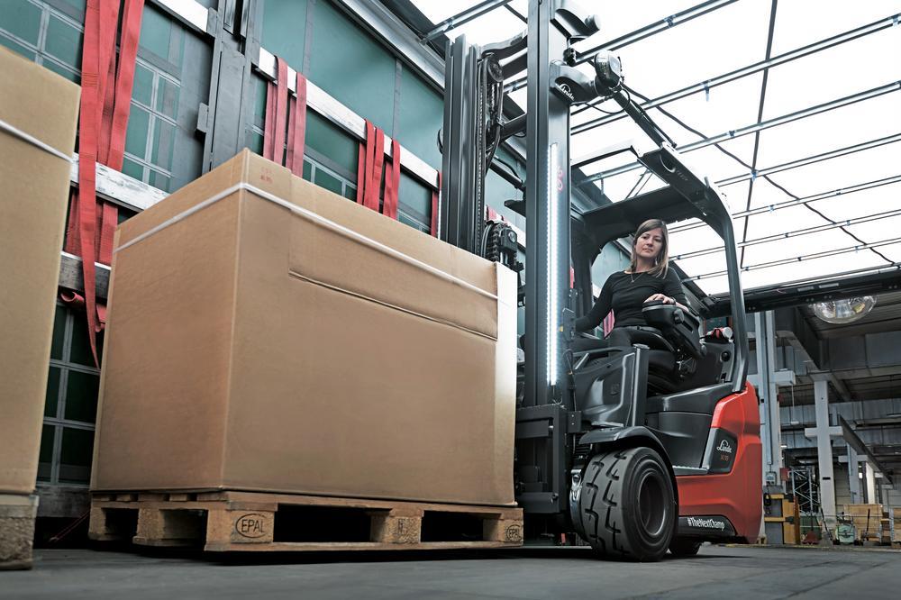 Zicht op de lading bij de Linde Xi Roadster