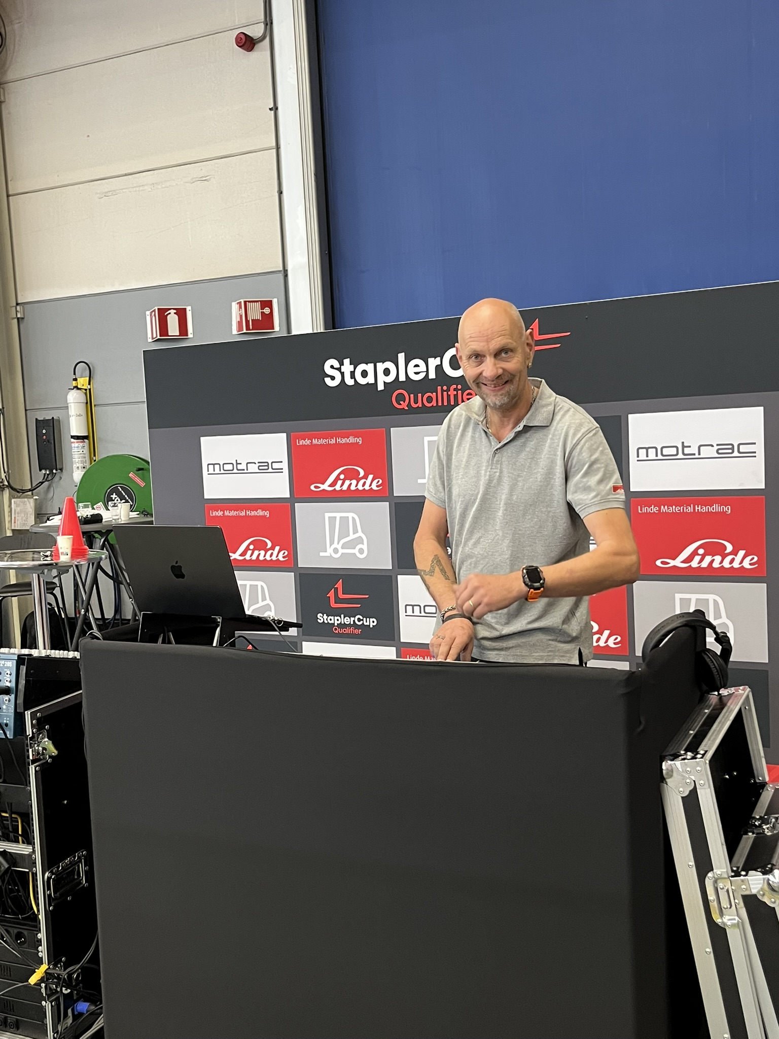 DJ tijdens HeftruckCup 2026