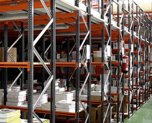 Grootvakstelling in magazijn met boeken