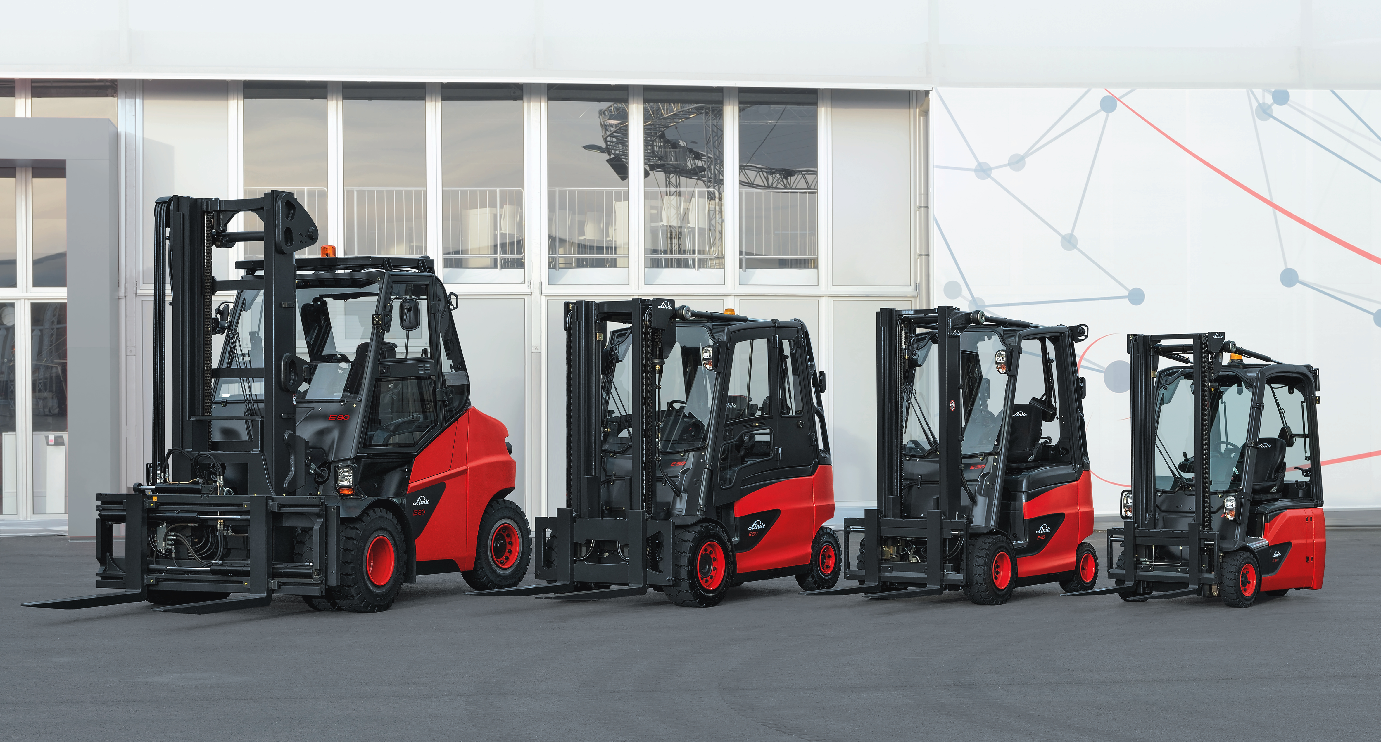 Linde elektrische trucks op een rij