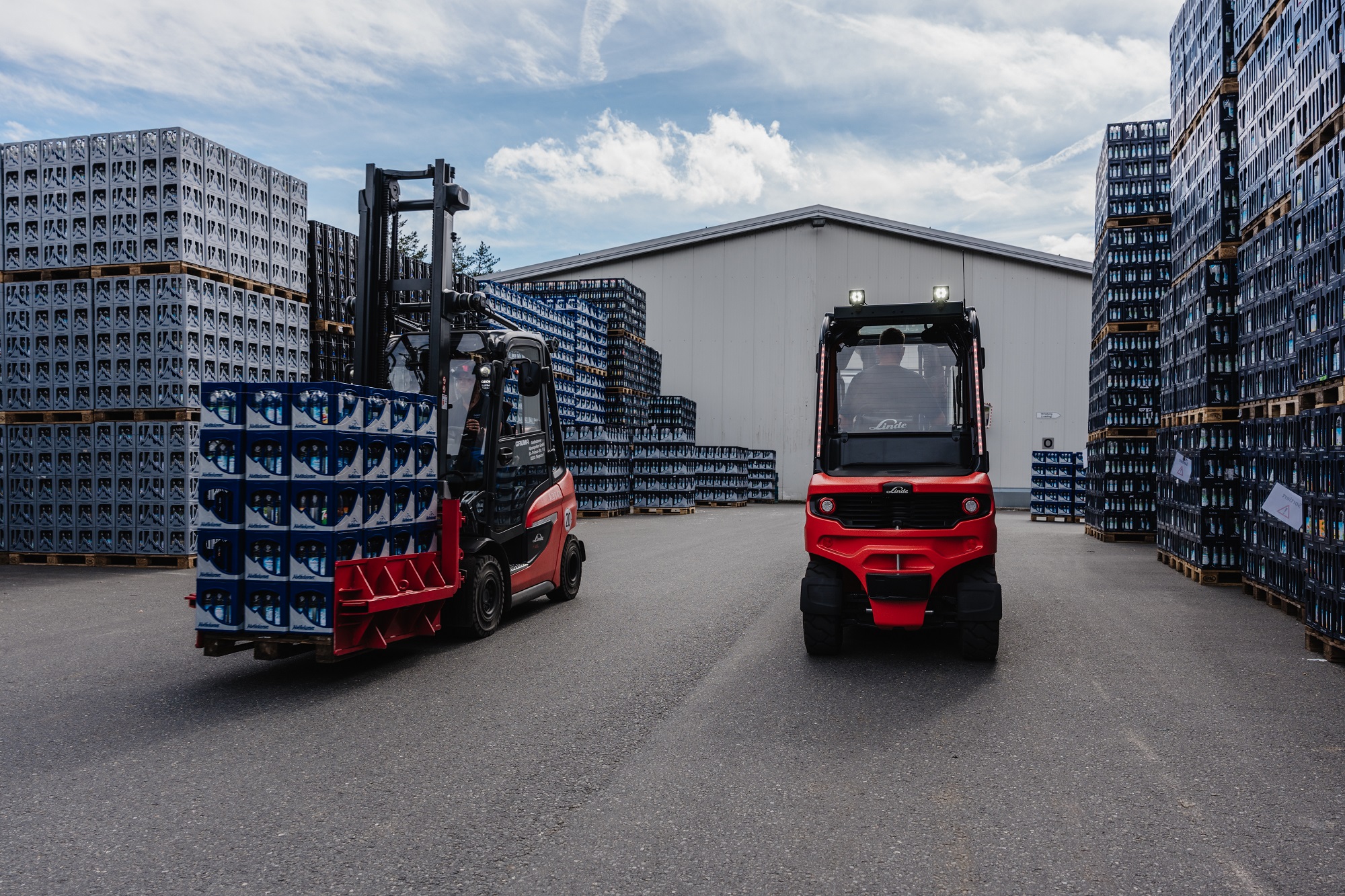 Reverse_Assist_Radar_tussen kratten