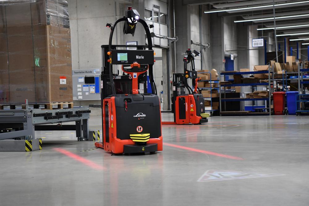 Linde_MH_ebm-papst_Ntruckspot-ledlights