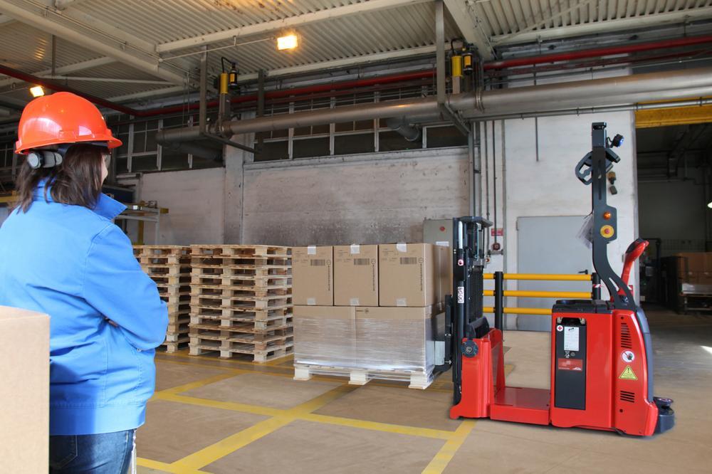 automation_truck_moving_construction