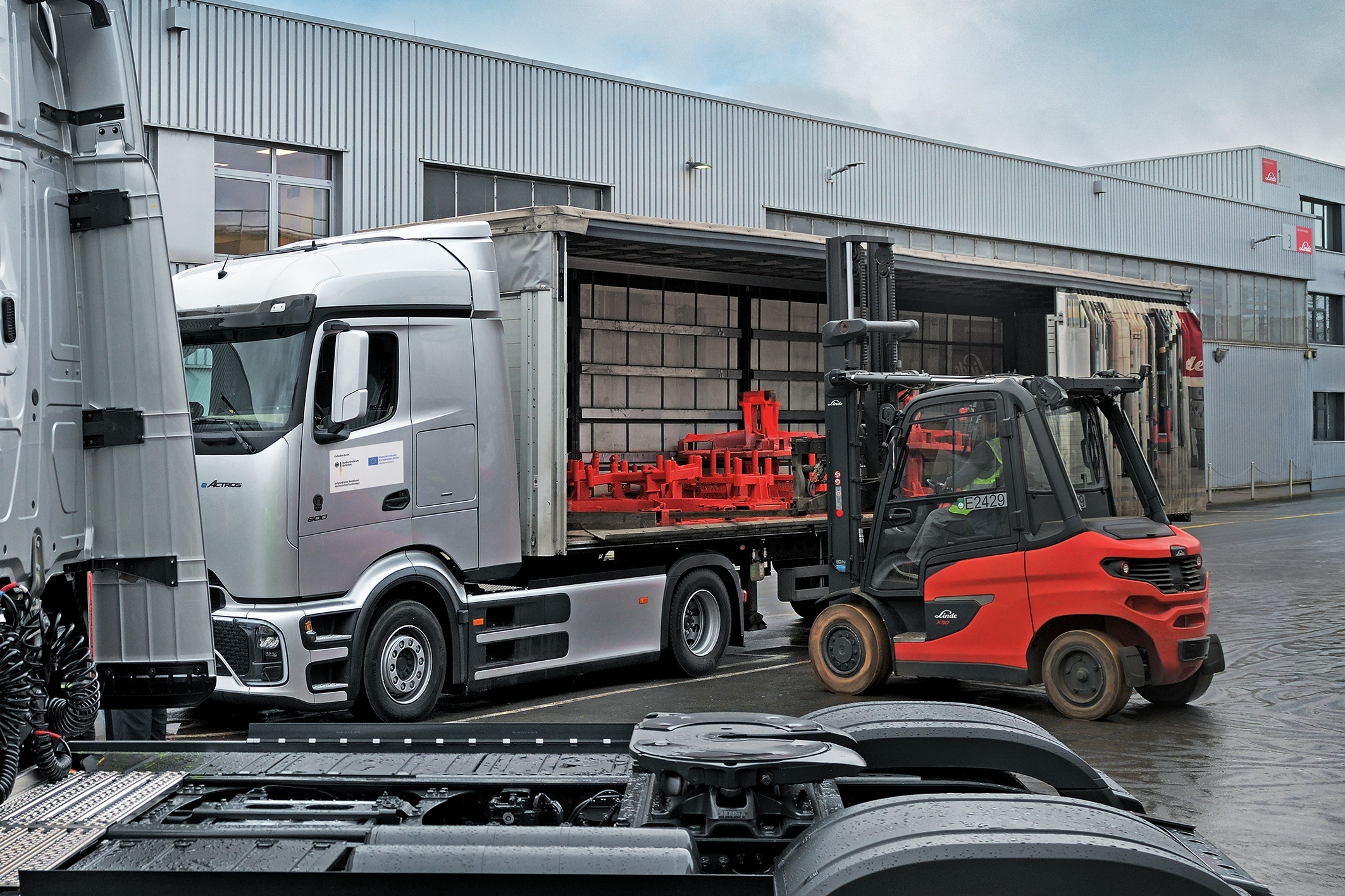 Het toegenomen gebruik van elektrische bedrijfsvoertuigen draagt bij aan terugdringen CO2-uitstoot bij Linde 