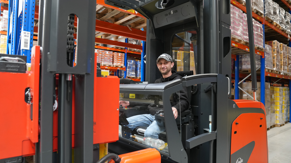 Linde Smallegangentruck bij Vos Logistics 